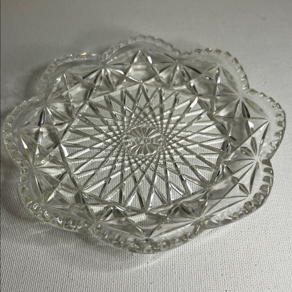 Avon Clear Glass Scalloped Starburst Trinket Jewelry Dish